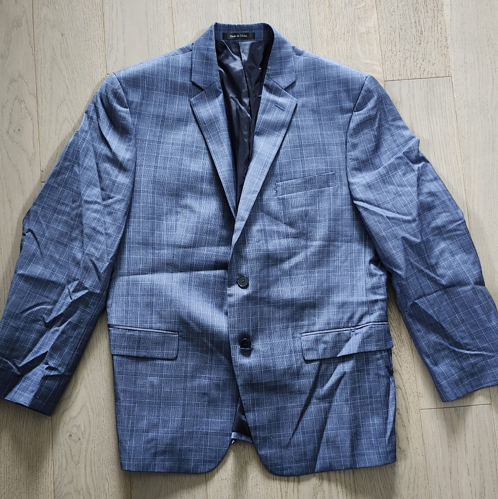 Calvin Klein Blue Sport Coat with Textured Fabric and Modern Cut